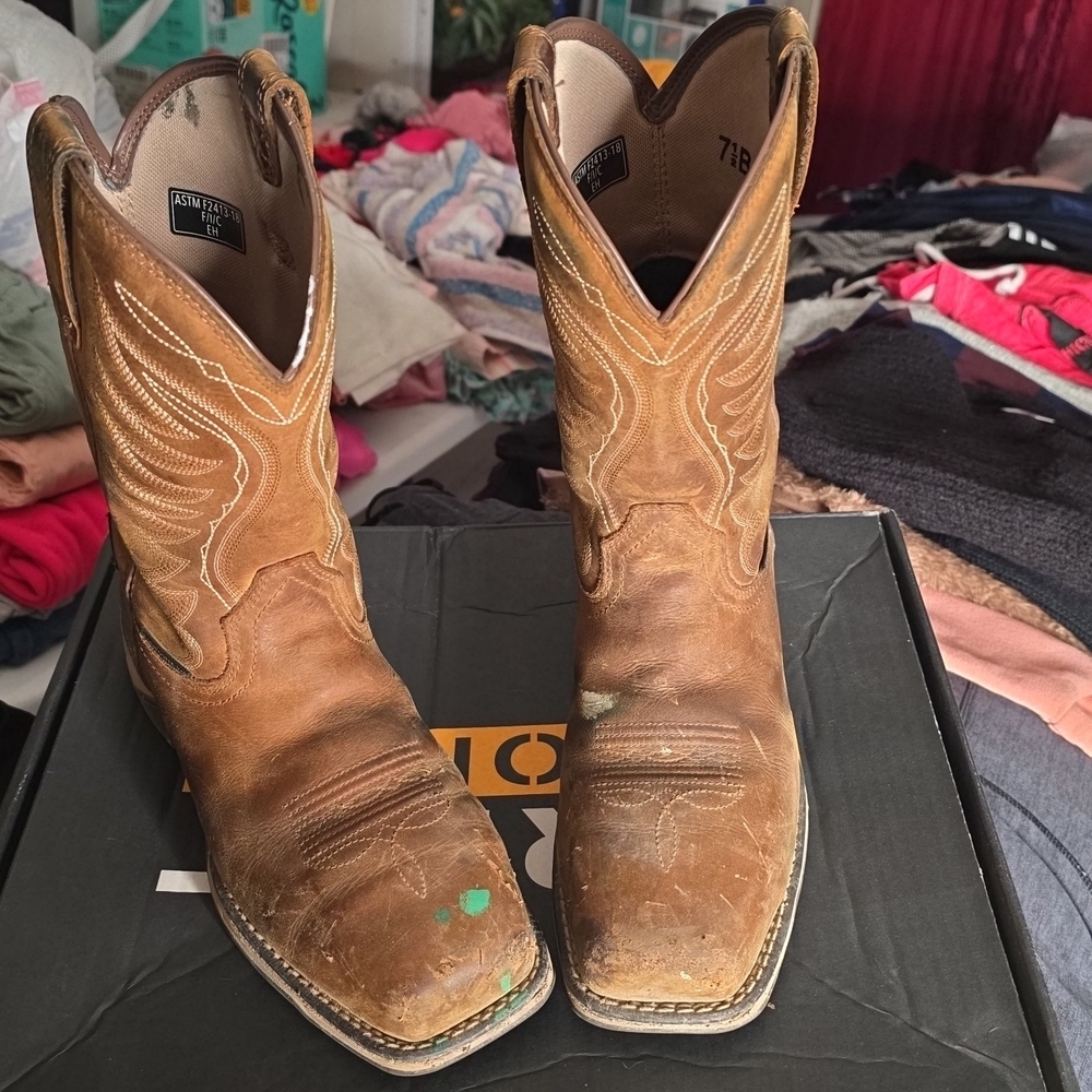 Ariat Women's Tan Western Boots